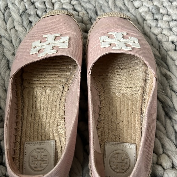 ❌SOLD❌Tory Burch – Weston Flat Espadrille SEASHELL PINK / WHITE - Picture 4 of 4